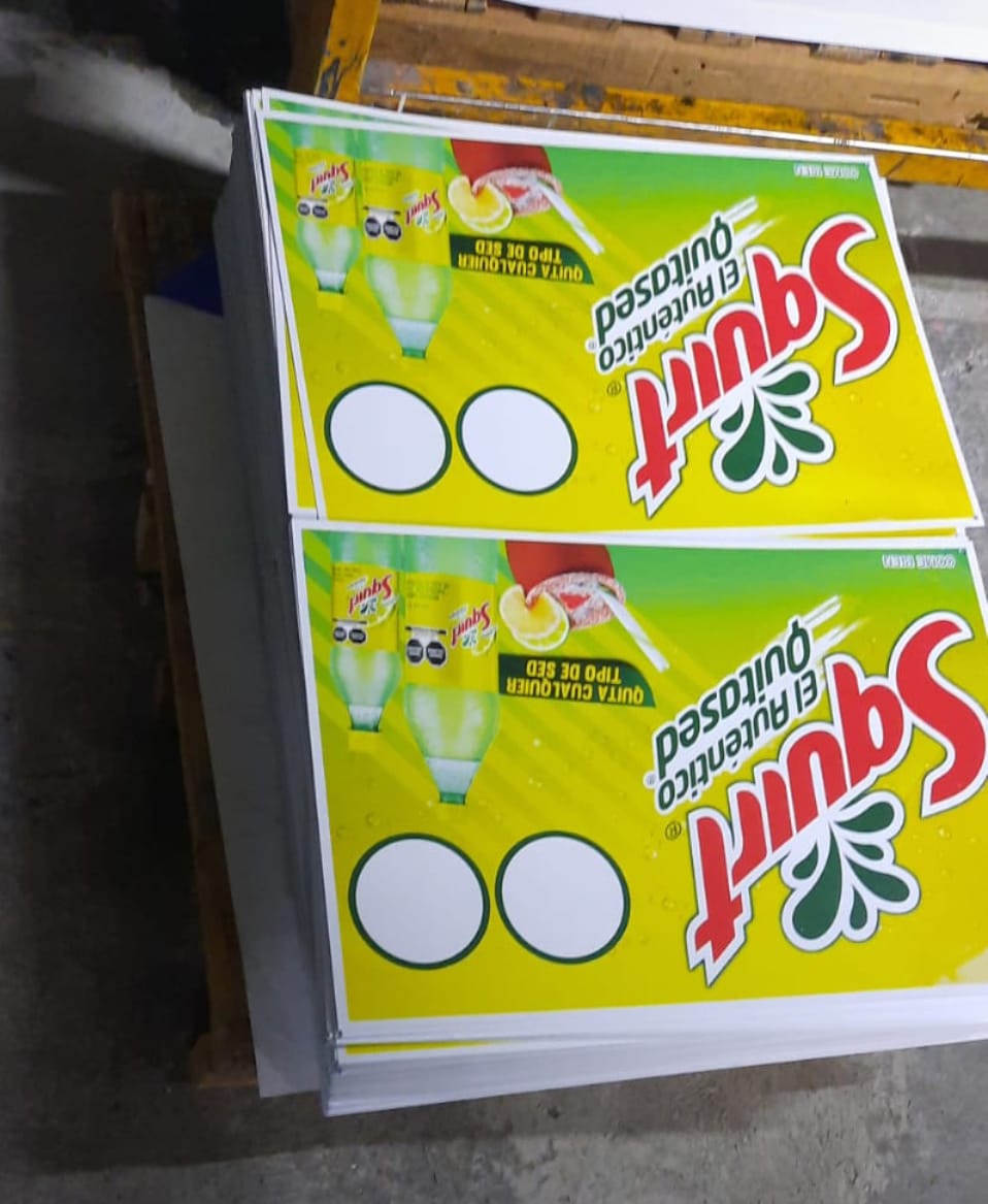 Anuncio serigrafiado de squirt